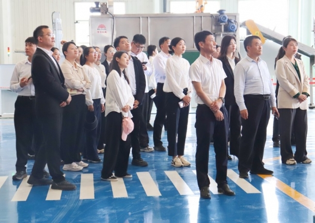 嘉祥縣第十四期青年干部培訓(xùn)班一行到博陽(yáng)機(jī)械參觀交流