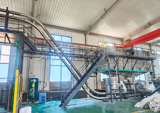 東營碳酸鈣粉管鏈輸送機、管鏈式粉體投料機應用