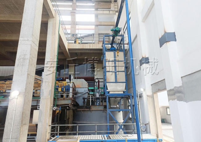 噸袋自動(dòng)破包機(jī)